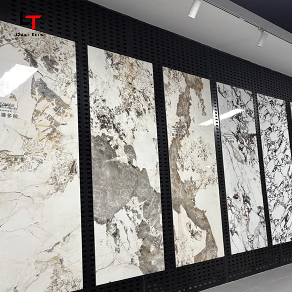 1220×2440mm PVC-Kohlenstoffkristallplatte, wasserdichte, feuerfeste, dekorative Wandverkleidung für den Innen- und Außenbereich mit UV-Beschichtung